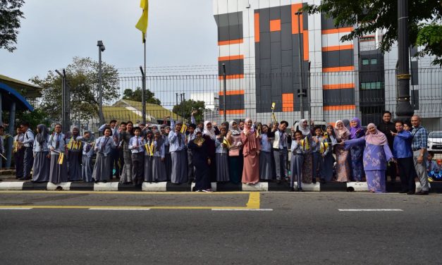 SMSS Joins HM’s 72nd Birthday Celebration