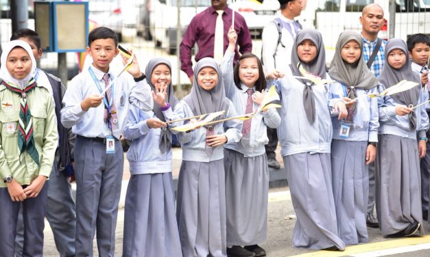 SMSS Joins HM’s 72nd Birthday Celebration