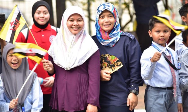 SMSS Joins HM’s 72nd Birthday Celebration