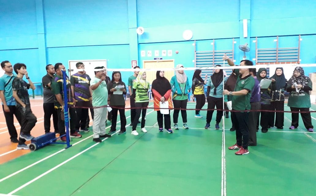 SMSS Teachers attend a Badminton Technical Official Professional Development Seminar